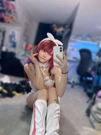 xenluvsmiku