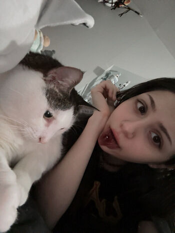 Full leaked Xenluvsmiku private photo