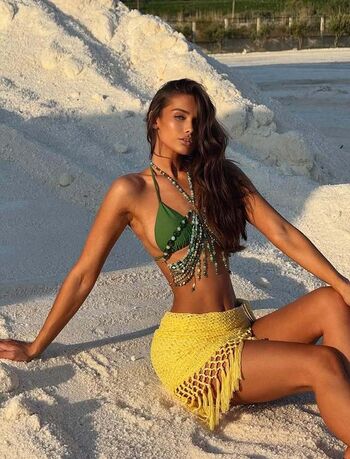 Full leaked Xhenisa keci private photo