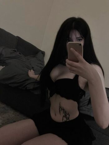 Full leaked Xiavampire page private photo