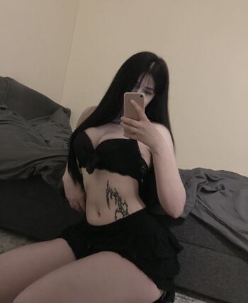 Full leaked Xiavampire page private photo