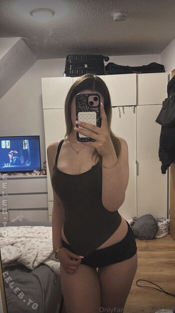 Full leaked Xlinacute page private photo