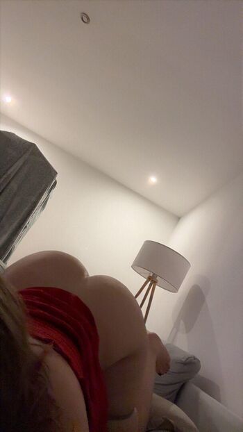 xNelia