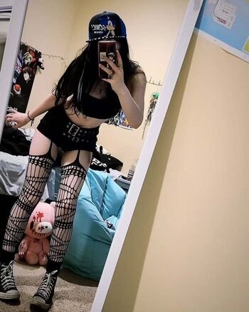Full leaked Xombunni private photo