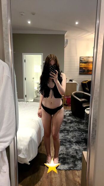 Full leaked Xombunni private photo