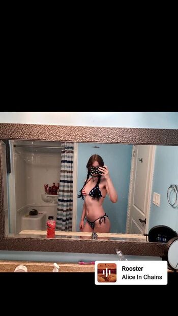 Full leaked Xombunni private photo