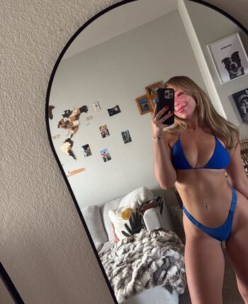 Full leaked Xomiray private photo