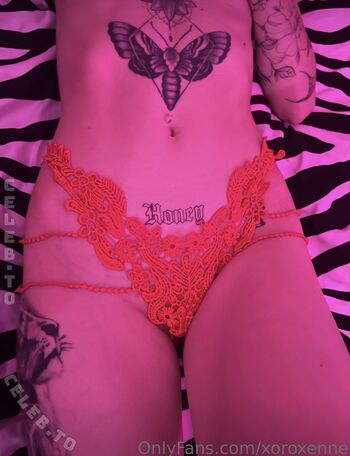 Full leaked Xoroxenne page private photo