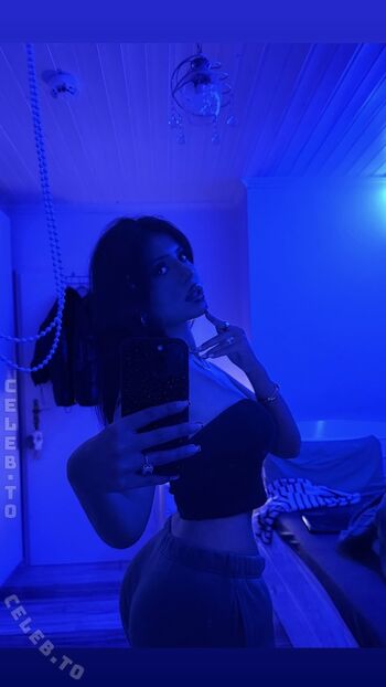 Full leaked Xsuaraa private photo