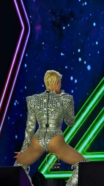 Xuxa Meneghel