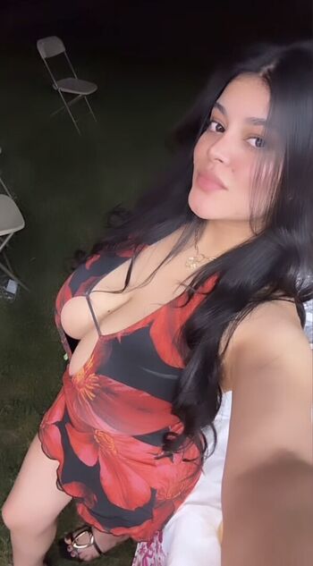 Xyanely222