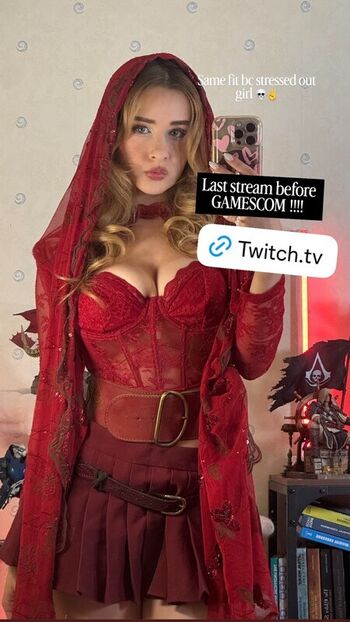 Full leaked Yaboielina private photo