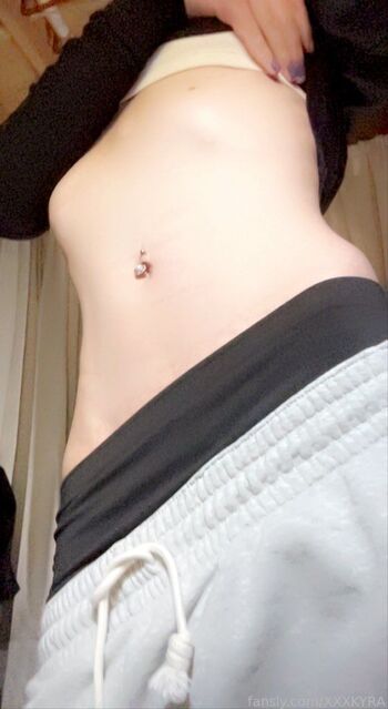 Full leaked Yakumibaby kittygirlzxo kyrazlive dadstr kdx kyraluvvv xxxkyra yakumibabi private photo