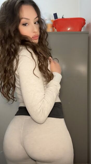Full leaked Yamina m private photo