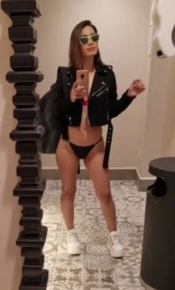 Yanin Campos