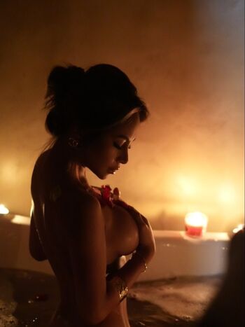 Yasmin Alba