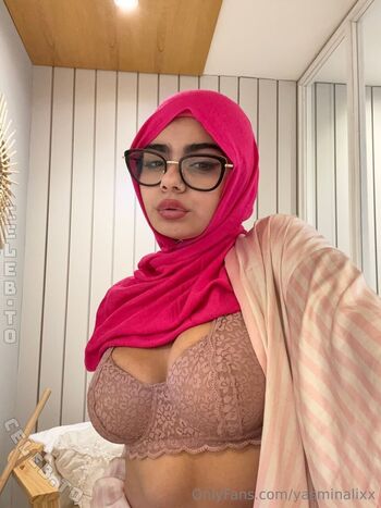 Full leaked Yasminalixx private photo