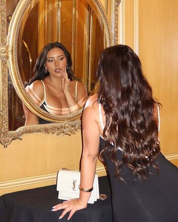 Full leaked Yasmine minovski private photo