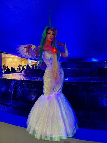 Yaya Han