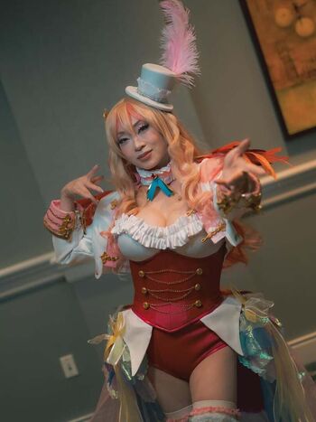 Yaya Han