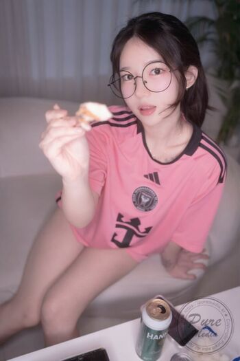 Full leaked Yeha y page private photo