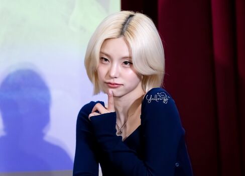 Full leaked Yeji page private photo
