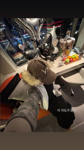 Full leaked Aziaa/ private photo