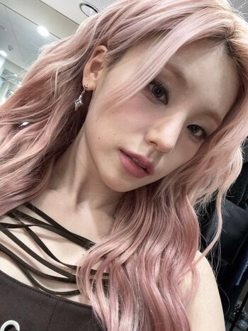 Full leaked Yeji page private photo