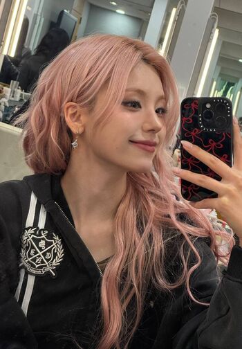 Full leaked Yeji page private photo