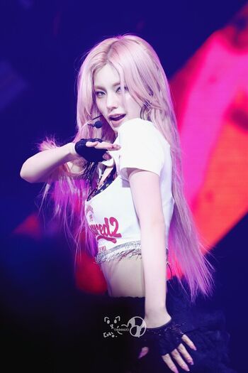Full leaked Yeji private photo