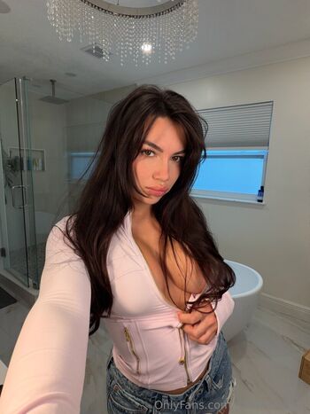 Full leaked Yelaavi private photo