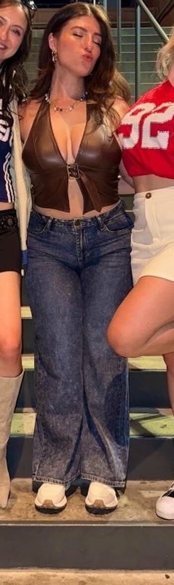 Full leaked Yelly private photo
