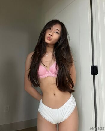 Full leaked Yemada private photo