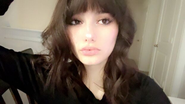 Full leaked Yenofflne private photo