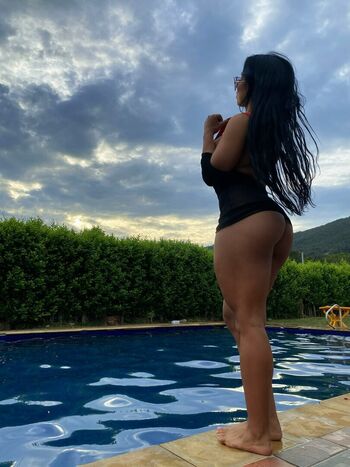 Full leaked Yerizzfit private photo