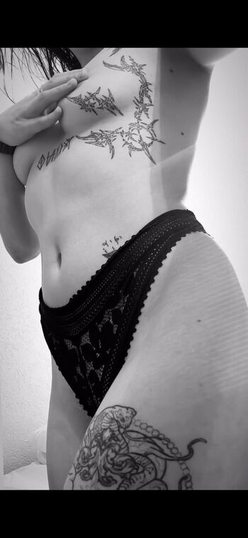Full leaked Yesbutmulet private photo