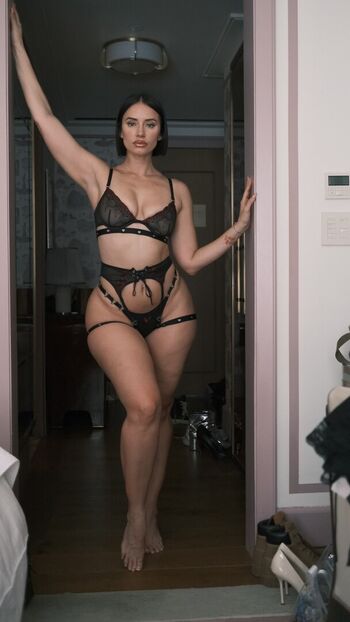 Full leaked Yesjulz  page private photo