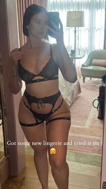 Full leaked Yesjulz  page private photo