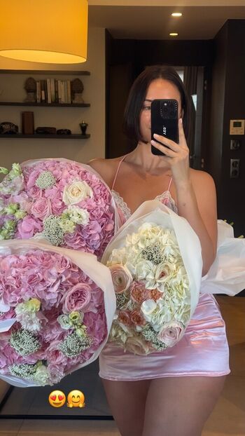 Full leaked Yesjulz  page private photo