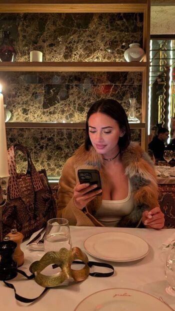 Full leaked Yesjulz  page private photo