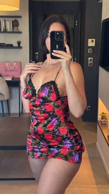 Full leaked Yesjulz  page private photo