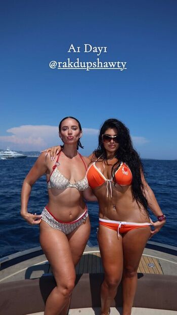 Full leaked Yesjulz  page private photo