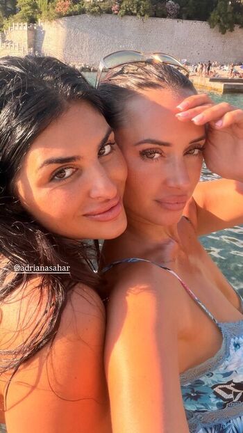 Full leaked Yesjulz  page private photo