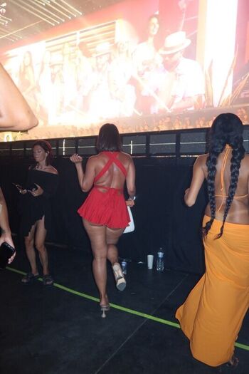 Full leaked Yesjulz page private photo