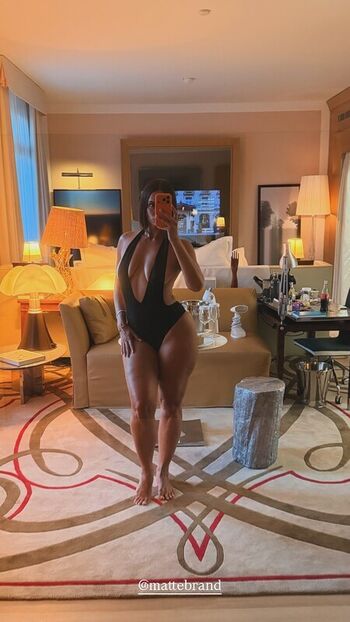 Full leaked Yesjulz  page private photo