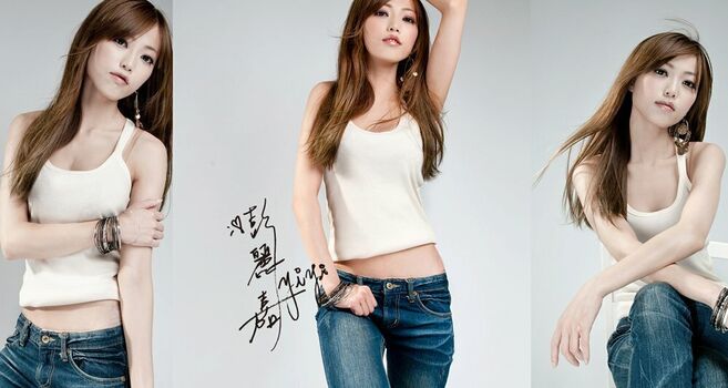 Full leaked Yiyi page private photo