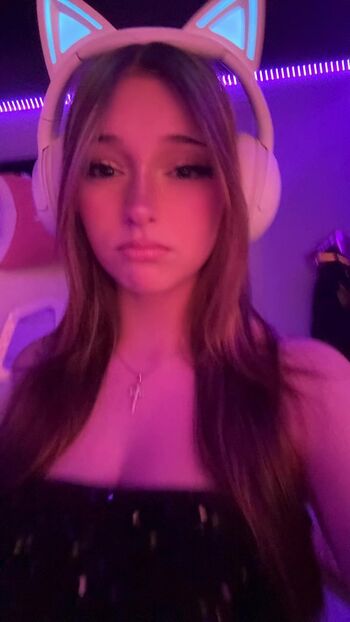 Full leaked Yklaurx private photo