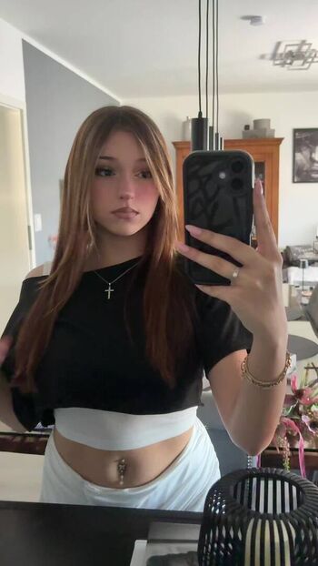 Full leaked Yklaurx private photo