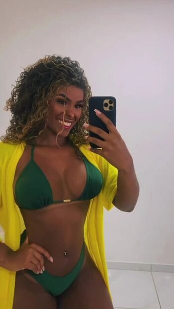 Full leaked Ynaraabb private photo