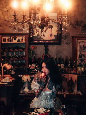 Full leaked Yoko private photo